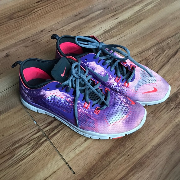 Nike Shoes - Tye die nike free 5.0